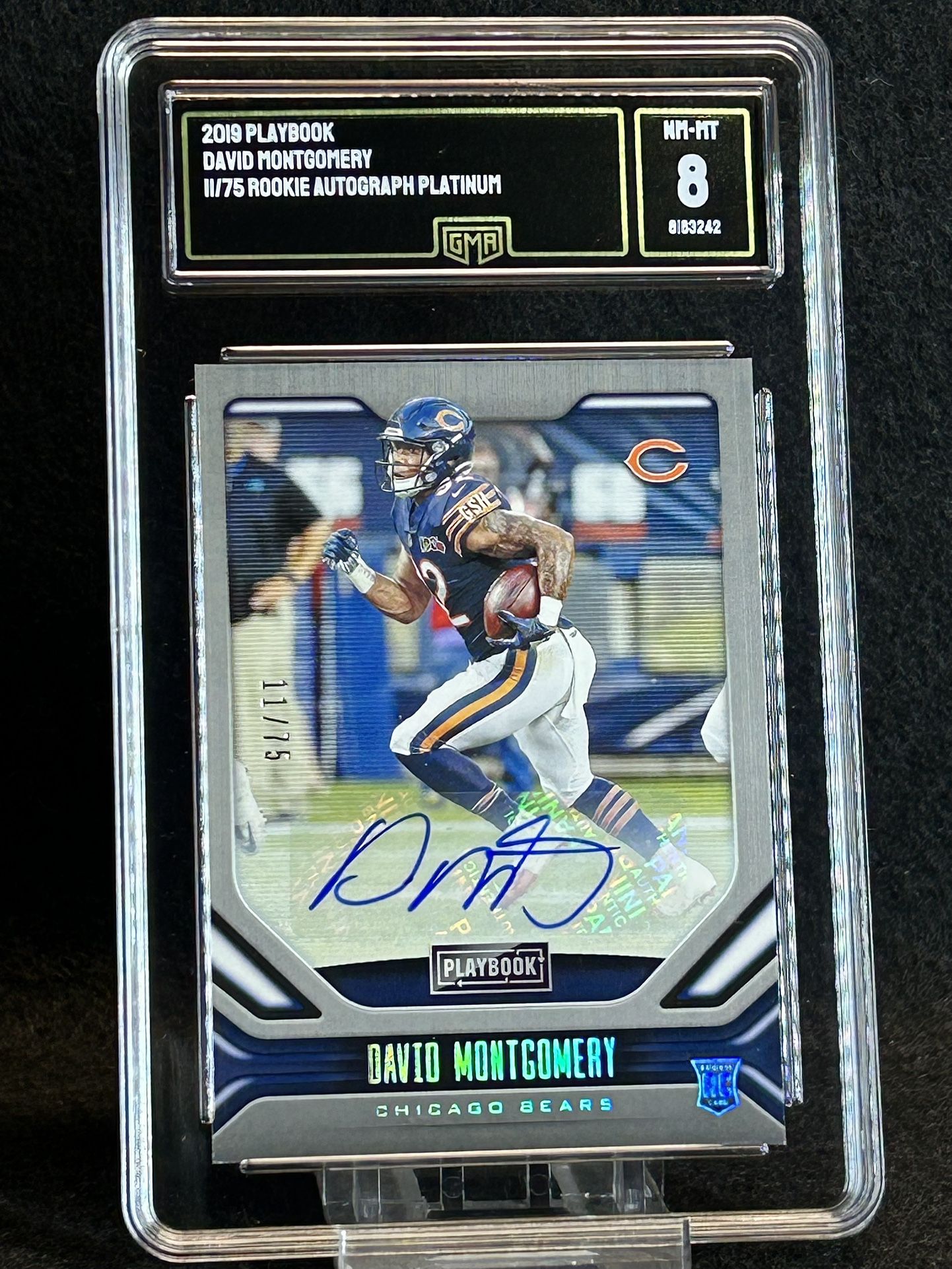 2019 Playbook π₯ David Montgomery π₯ Rookie Auto Platinum /75 GMA 8 NM-MT π - Bears / Detroit Lions