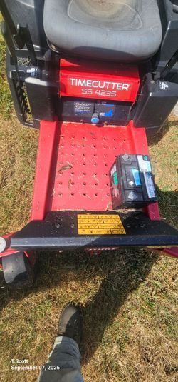 Toro zero turn mower(No deck)