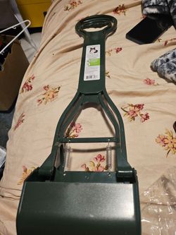 Small poop scoop