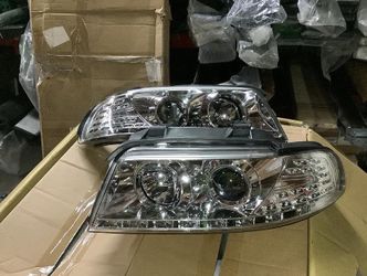 96-01 Audi a4/a4 Quattro Chrome Amber Signal Projector Headlights With LED DRL Replacement Luces , Micas , Calaveras Focos