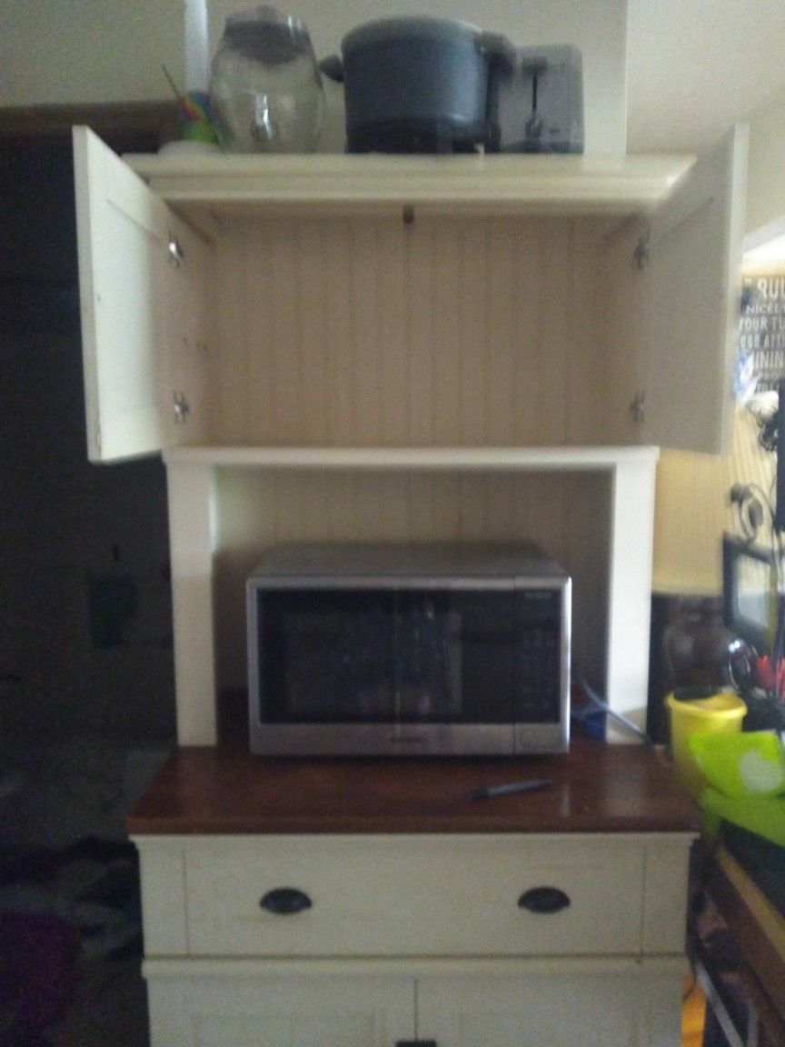 That's A Microwave Butchers Table