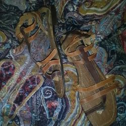 2pairs  Size 10 Woman's Sandals 