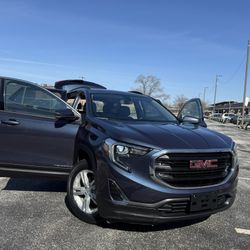2018 GMC TERRAIN SLE AWD CLEAN SUV AND CLEAN TITLE 