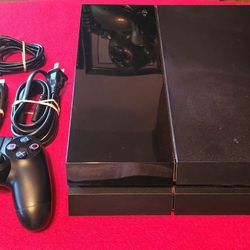 Sony PlayStation- 4 Console Model- CUH-115A With 3 Games