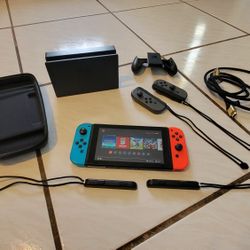 Nintendo Switch W/accessories