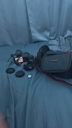 Canon T7 Camera with Bag and Accessories