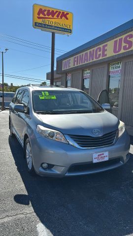 2013 Toyota Sienna