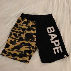 A Bathing Ape BAPE Yellow Camo Half n Half Size XL (Fits Size Small)