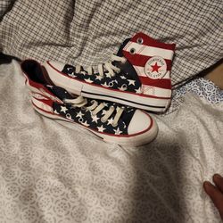 Size 4 Converse. In Very Good Shape