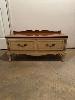 TV Stand/W Storage