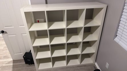 16 Cube Storage Shelf Bookcase, Warm White