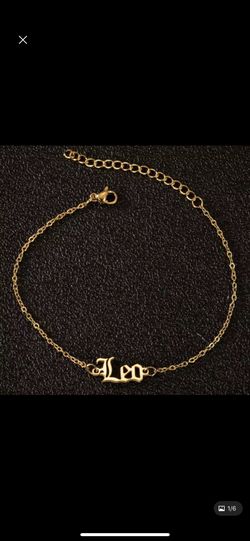Leo Ankle bracelet