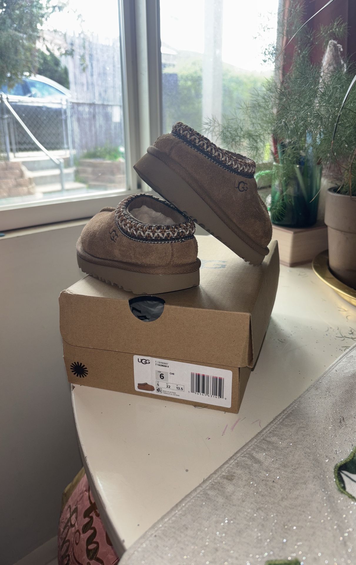 Ugg