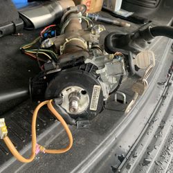 Part 2004 Cadillac Escalade Steering Colum 
