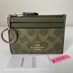 Coach card holder