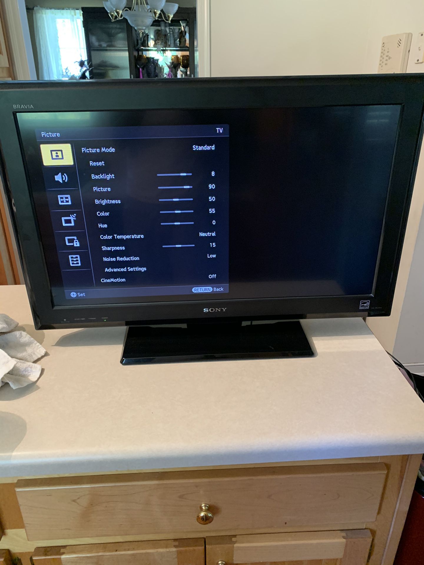 Sony Bravia 36’ in flat screen TV