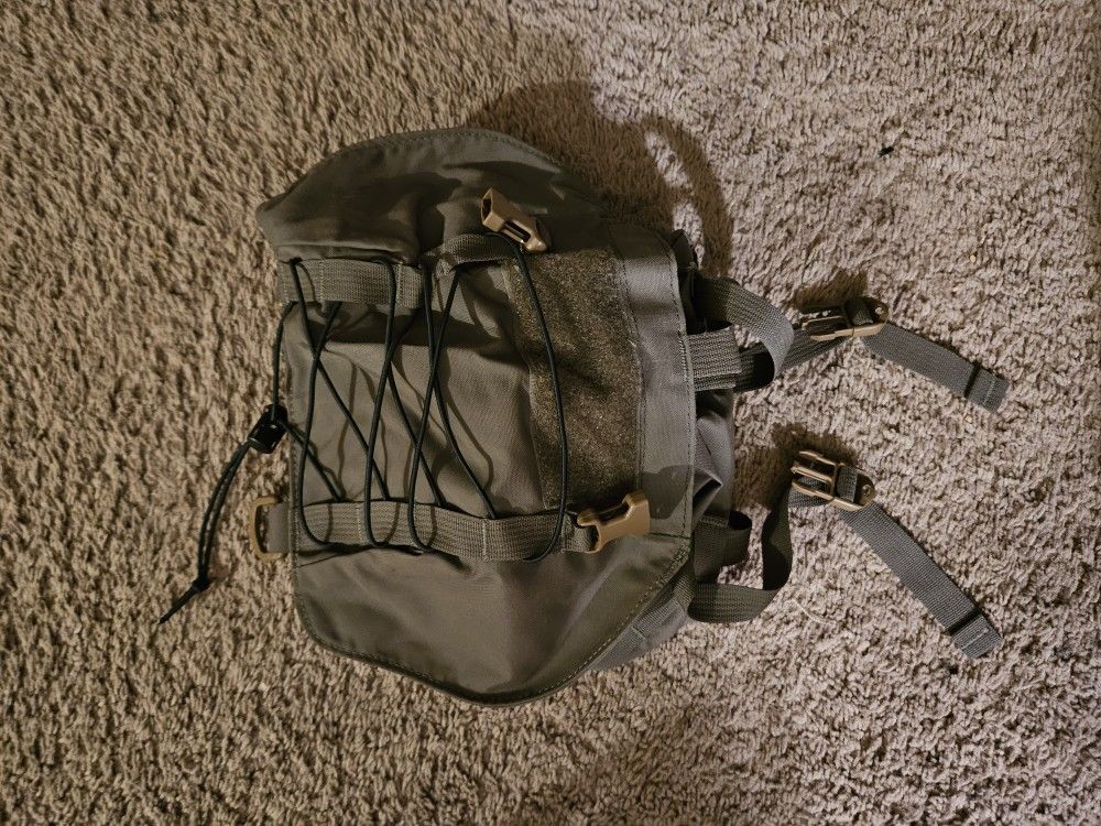 Mayflower Jungle Buttpack