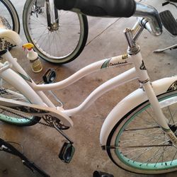 26' Huffy Cranbrook Less Than A Month Old 