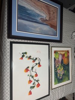 3 paintings / art with frames