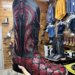 pescado black cherry boot 