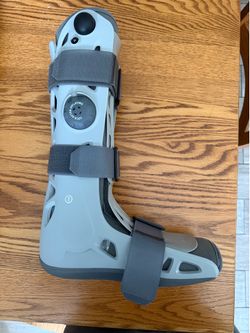 Aircast Walking Boot