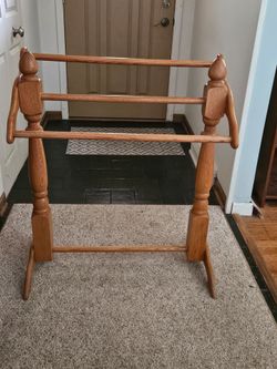 Solid Oak Quilt Rack