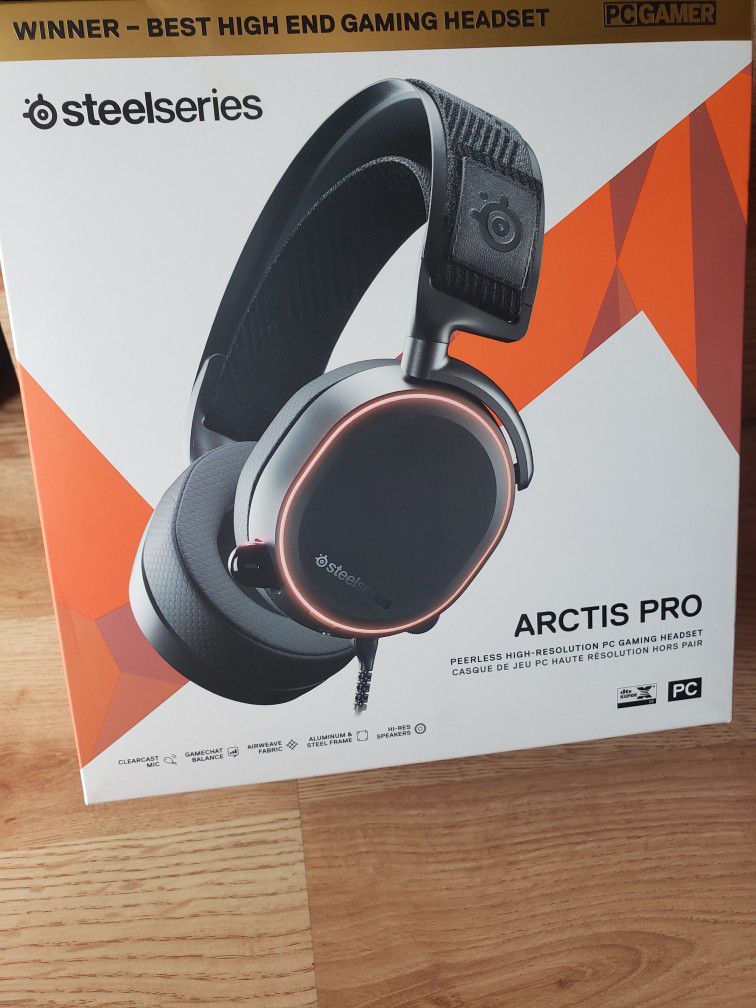 Arctis Pro Headphones New