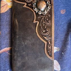 Leather Wallet With Copper Design 