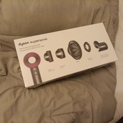 Dyson Supersonic Hair Dryer NEW