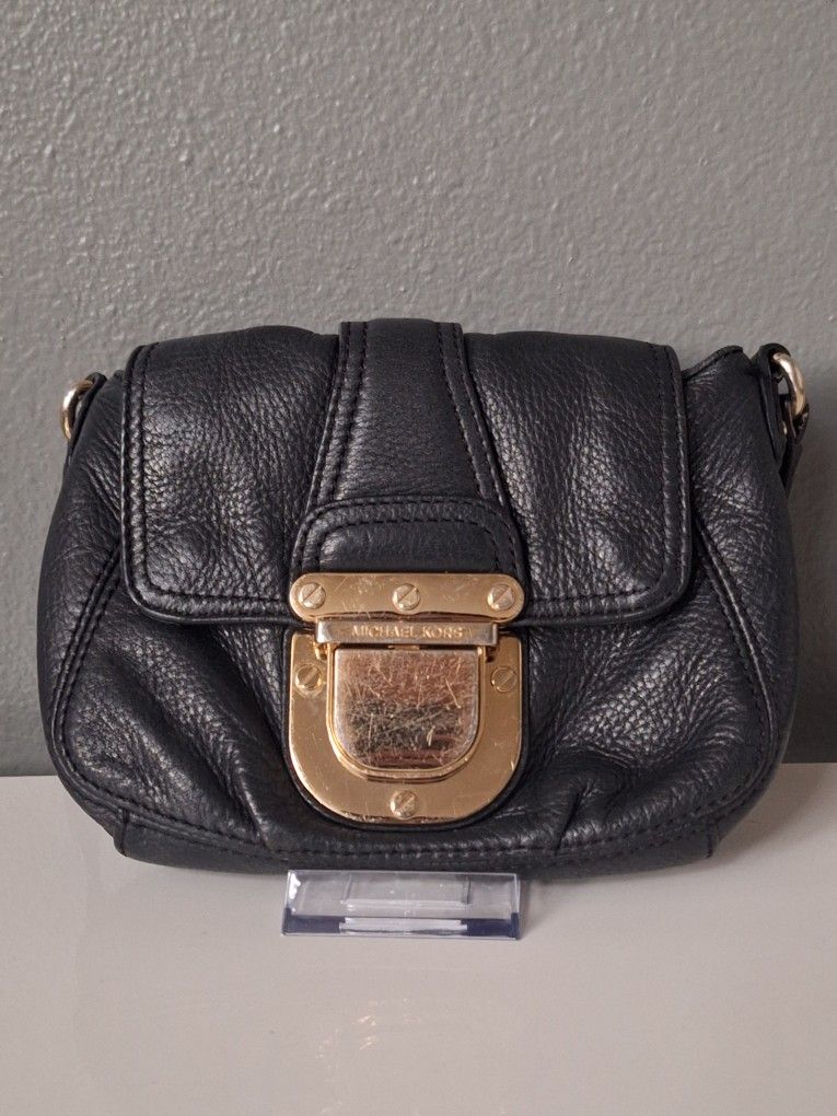 Black Michael Kors Charlton Crossbody Bag
