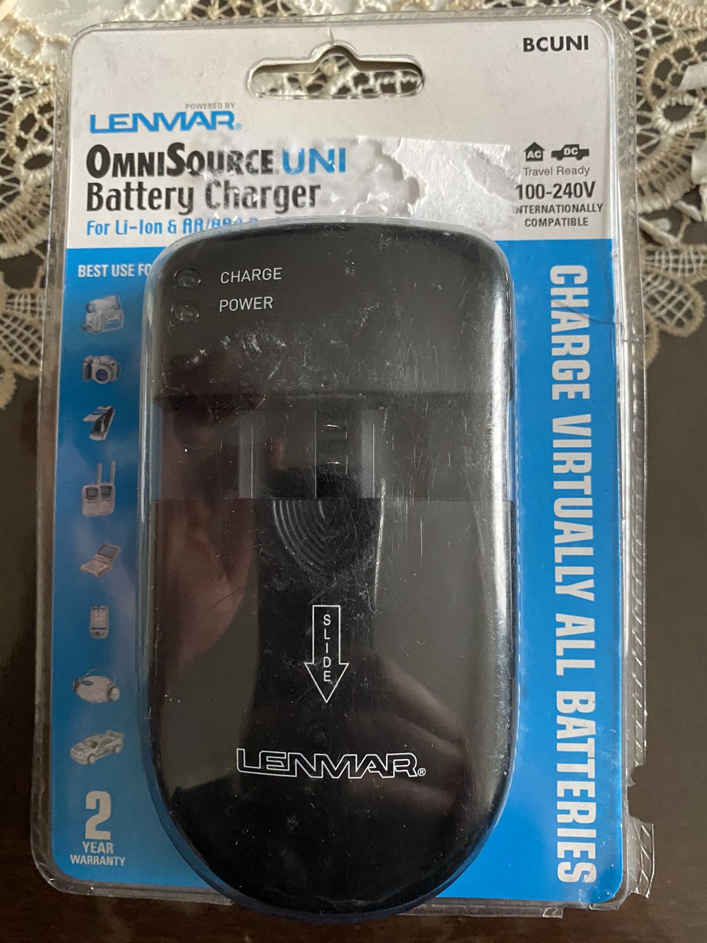 LENMAR OmniSource UNI - Battery Charger