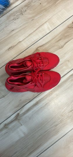 Nike women’s shoes Y7