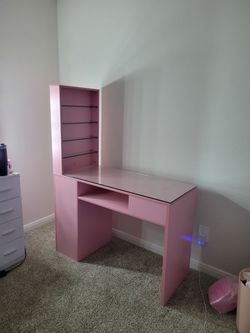 Pink Nail Desk