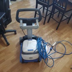 pool vacuum, dolphin s300