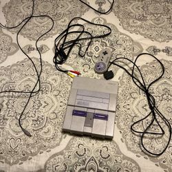 Super Nintendo With 1 Controller And Cables 