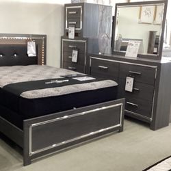 Lodanna 4pc Queen Panel Bed Set