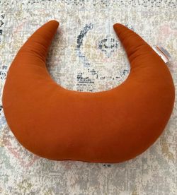 SnuggleMe Feeding Pillow