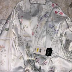 Ralph Lauren satin/silk-like Robe