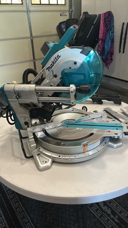 Compound miter saw makita