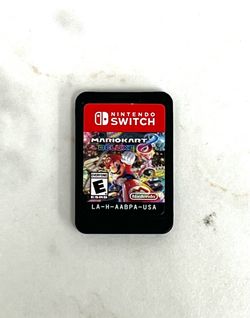 Mario kart 8 deluxe —Nintendo switch game— cartridge only