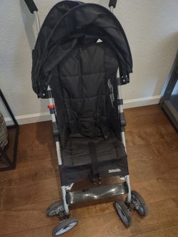 Kolcraft Small Stroller Ku022-blk1