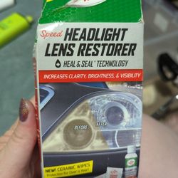Headlight Lens Restorer 