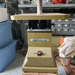 Oscillating Power Sander