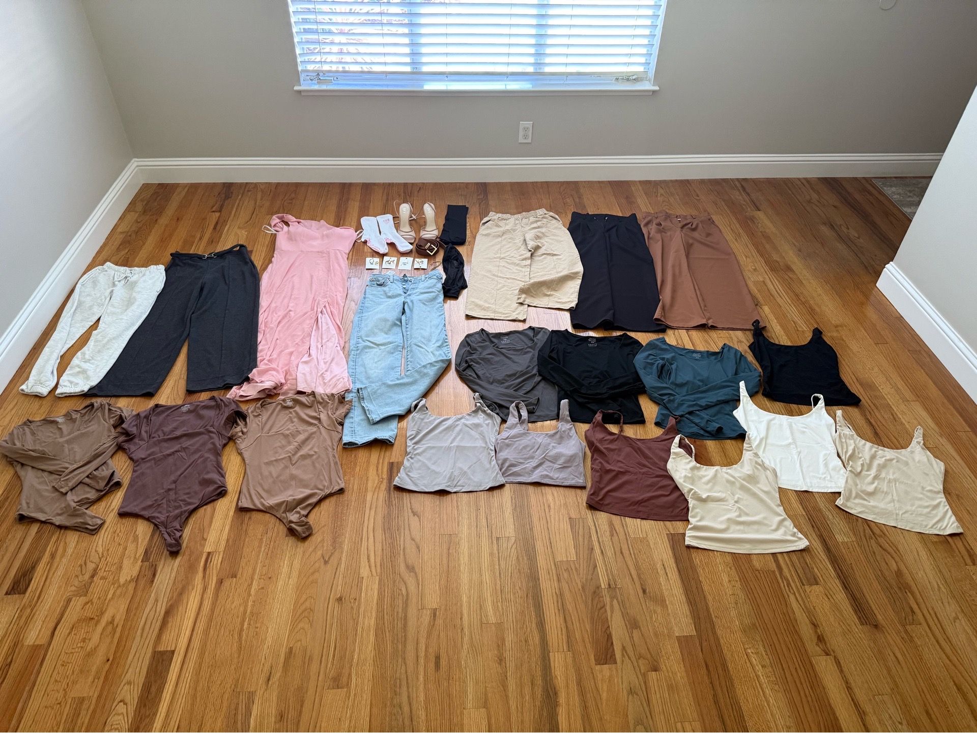 Women’s clothing and accessories bundle - XS