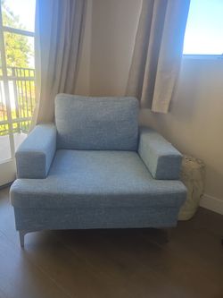 Title: Modern Oversized Accent Chair / Armchair (Light Gray/Blue)