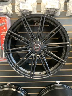 MOMO WHEELS 5x114.3 20”