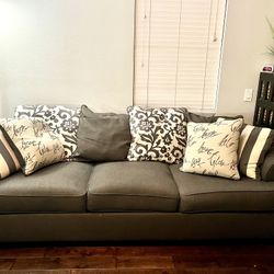 Queen Pull Out Bed Couch