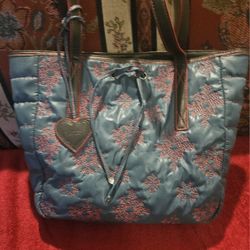 PRINCESS VERA WANG SOFTTEAL QUILTED VINYL W/PINK EMBRODERY FLOWERS TOTE BAG14"X12"X5" IN GOOD COND