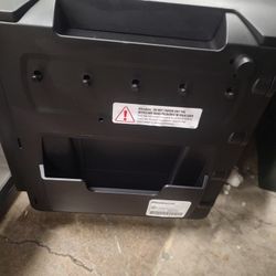 Brand New Safe Just Sitting In My Garage Had To Sell I'm Moving I Need The Money For Finances And Bills Only Asking $70