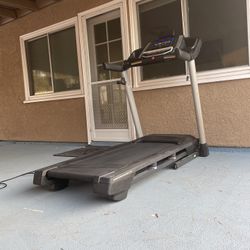 Treadmill 